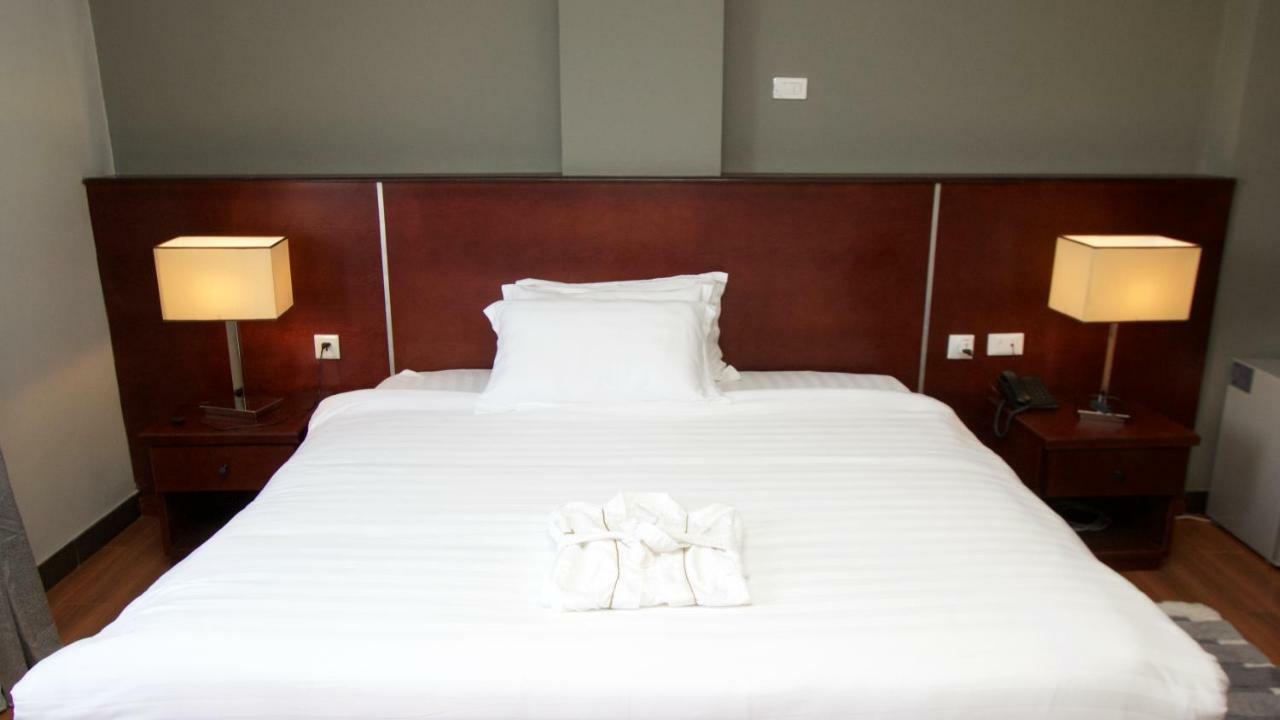 Yinm Furnished Apartment Adís Abeba Exterior foto